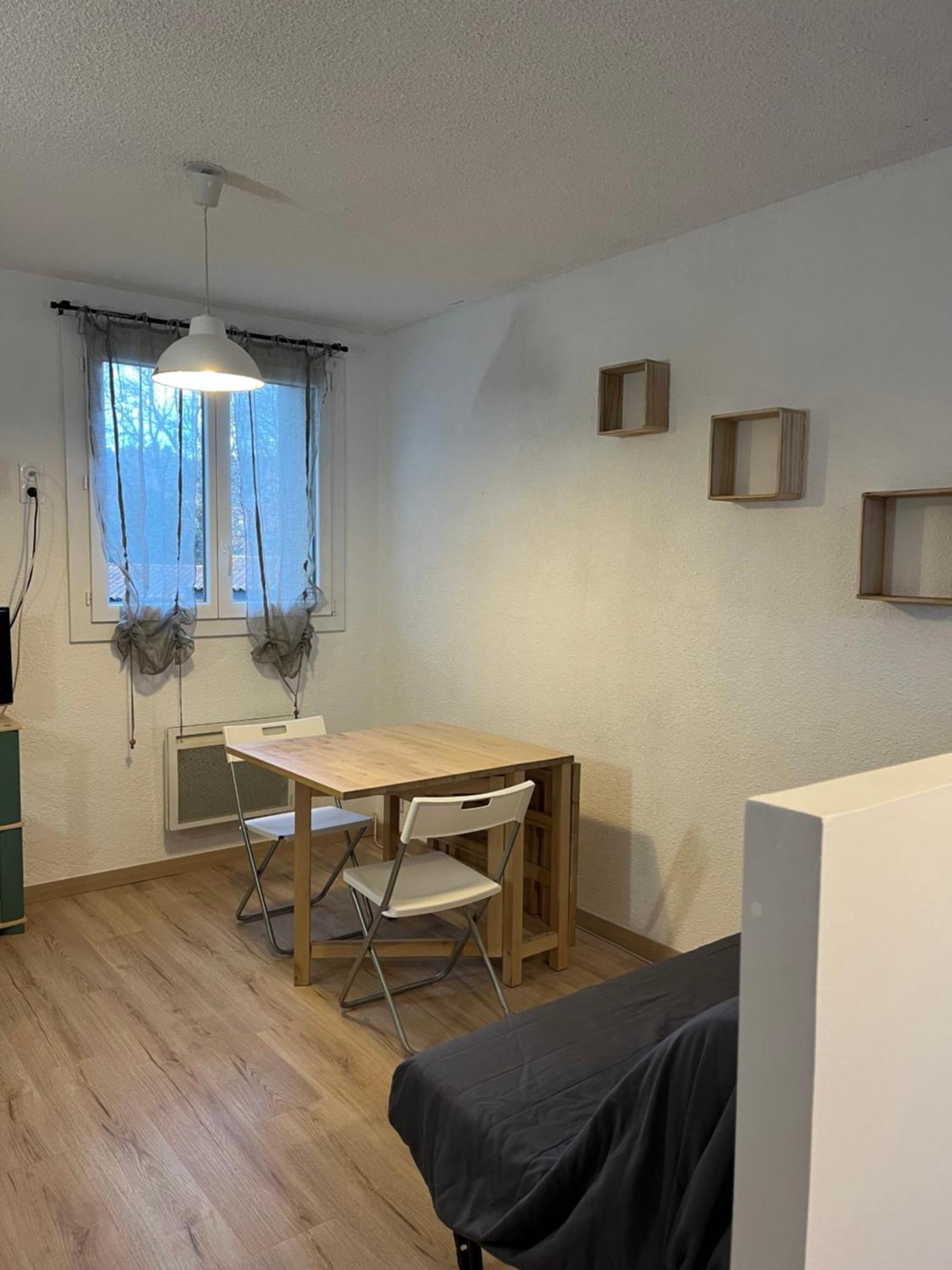 Appartement Moderne & Chaleureux Gréoux-les-Bains Exterior foto